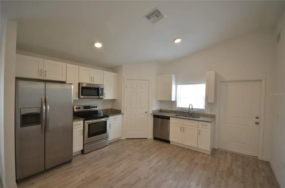 2225 CARVER AVENUE Fort Myers, FL 33916