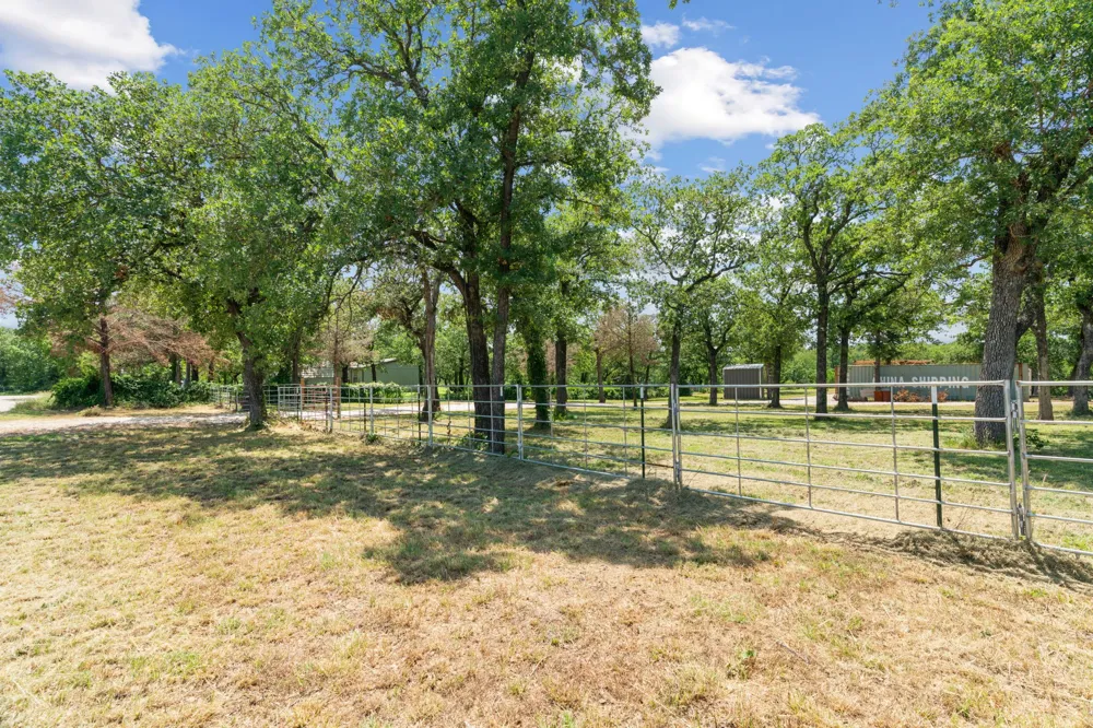 1385 CR-1340 Chico, TX 76431