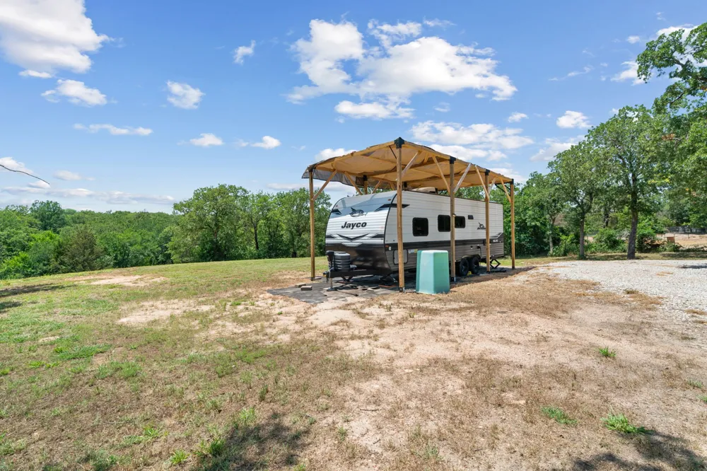 1385 CR-1340 Chico, TX 76431