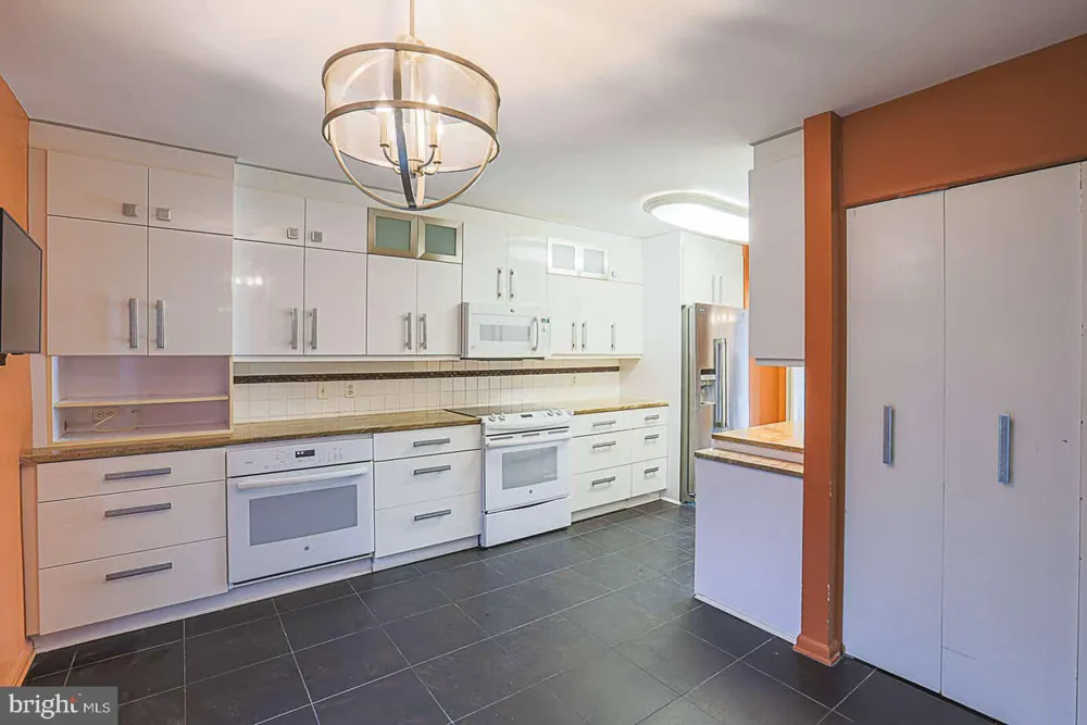 708 OLD CROSSING DRIVE Baltimore, MD 21208