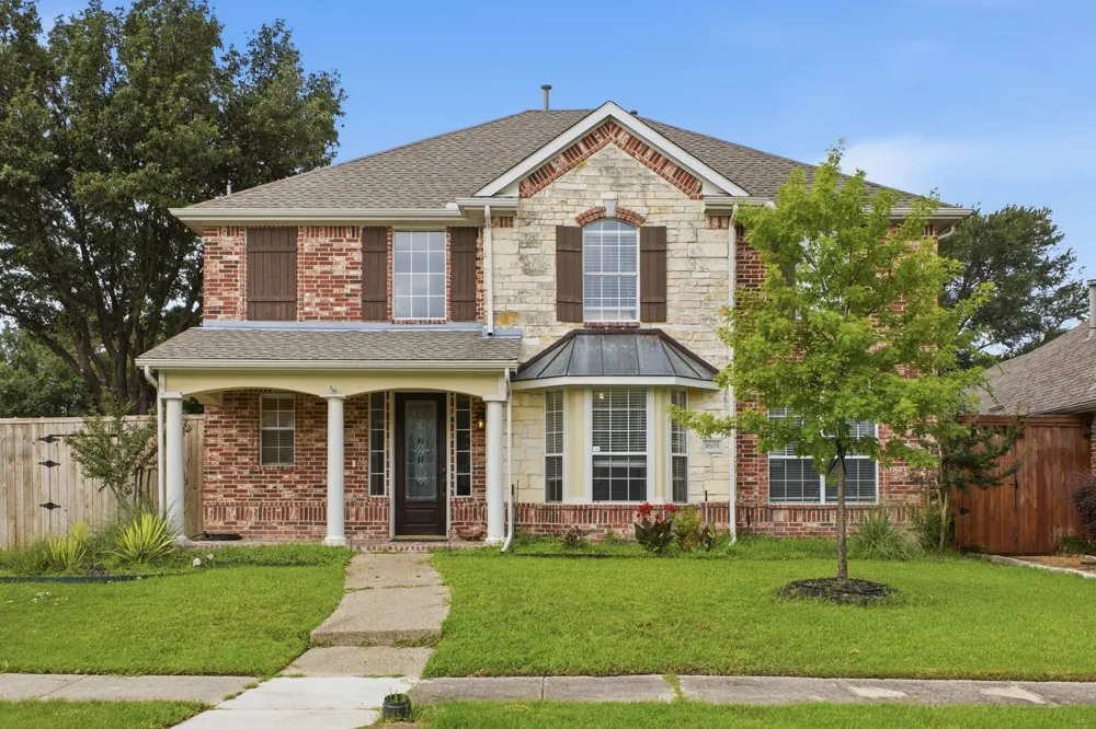 1605 Hawkins Court Carrollton, TX 75010