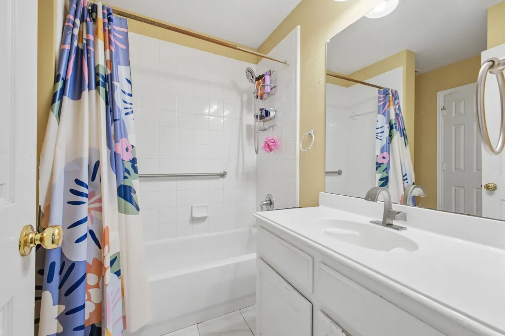 1605 Hawkins Court Carrollton, TX 75010