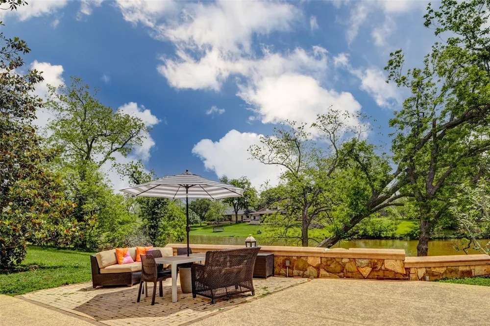 5610 Westerham Street Weston Lakes, TX 77441