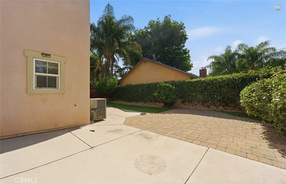 1686 Gilliam Court Riverside, CA 92501
