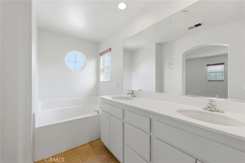 1686 Gilliam Court Riverside, CA 92501