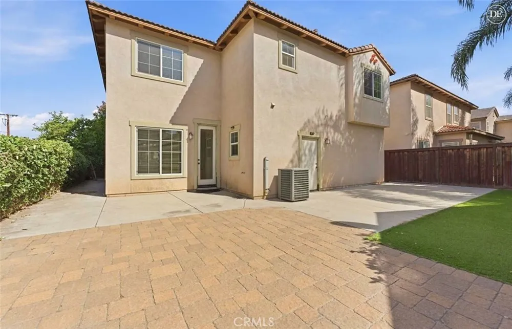 1686 Gilliam Court Riverside, CA 92501