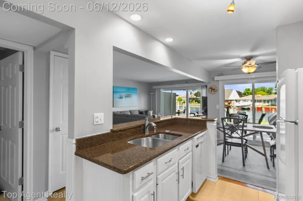 7214 Harbor Drive Clay Township, MI 48001