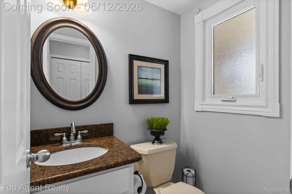 7214 Harbor Drive Clay Township, MI 48001