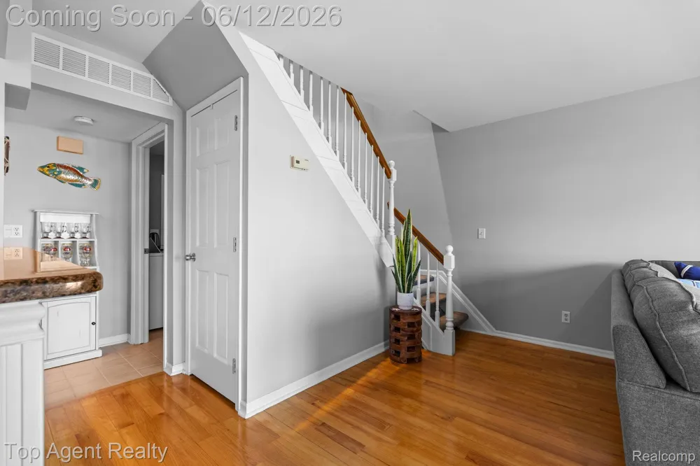 7214 Harbor Drive Clay Township, MI 48001