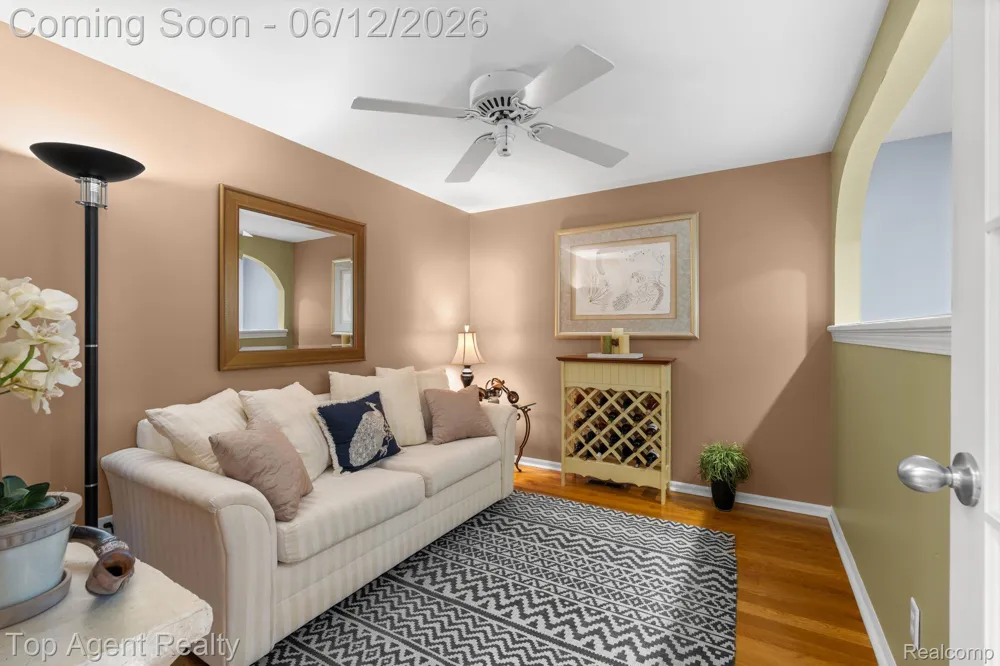 7214 Harbor Drive Clay Township, MI 48001