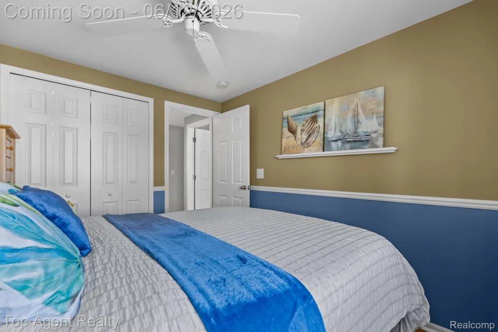 7214 Harbor Drive Clay Township, MI 48001