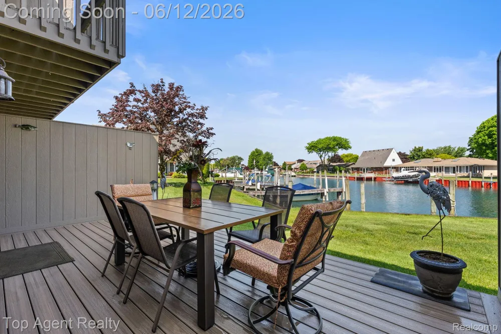 7214 Harbor Drive Clay Township, MI 48001
