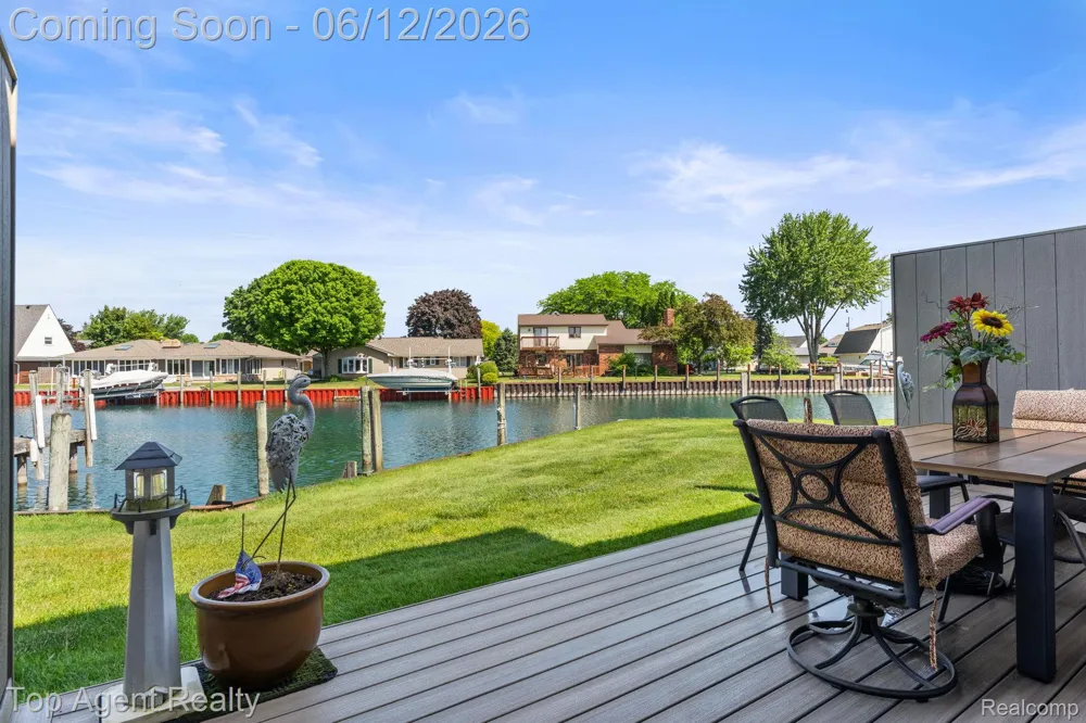 7214 Harbor Drive Clay Township, MI 48001