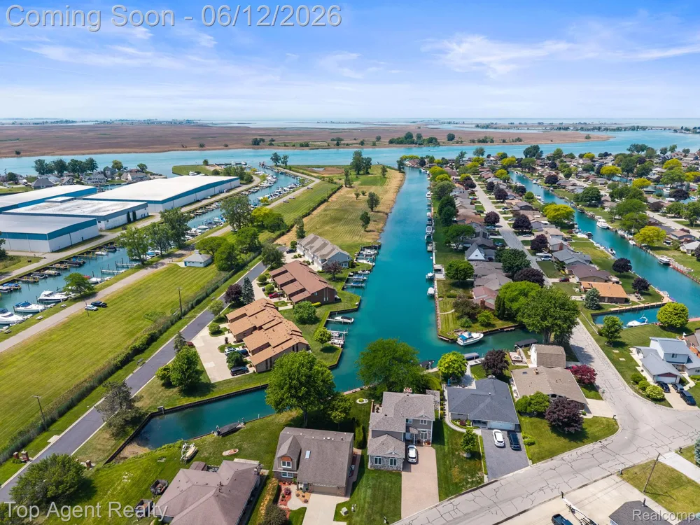 7214 Harbor Drive Clay Township, MI 48001