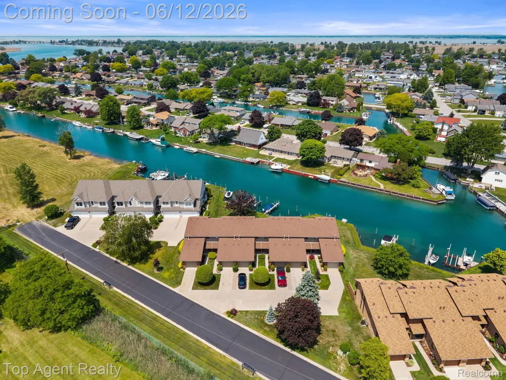 7214 Harbor Drive Clay Township, MI 48001