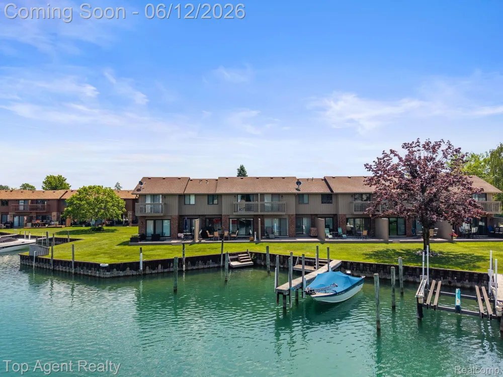 7214 Harbor Drive Clay Township, MI 48001