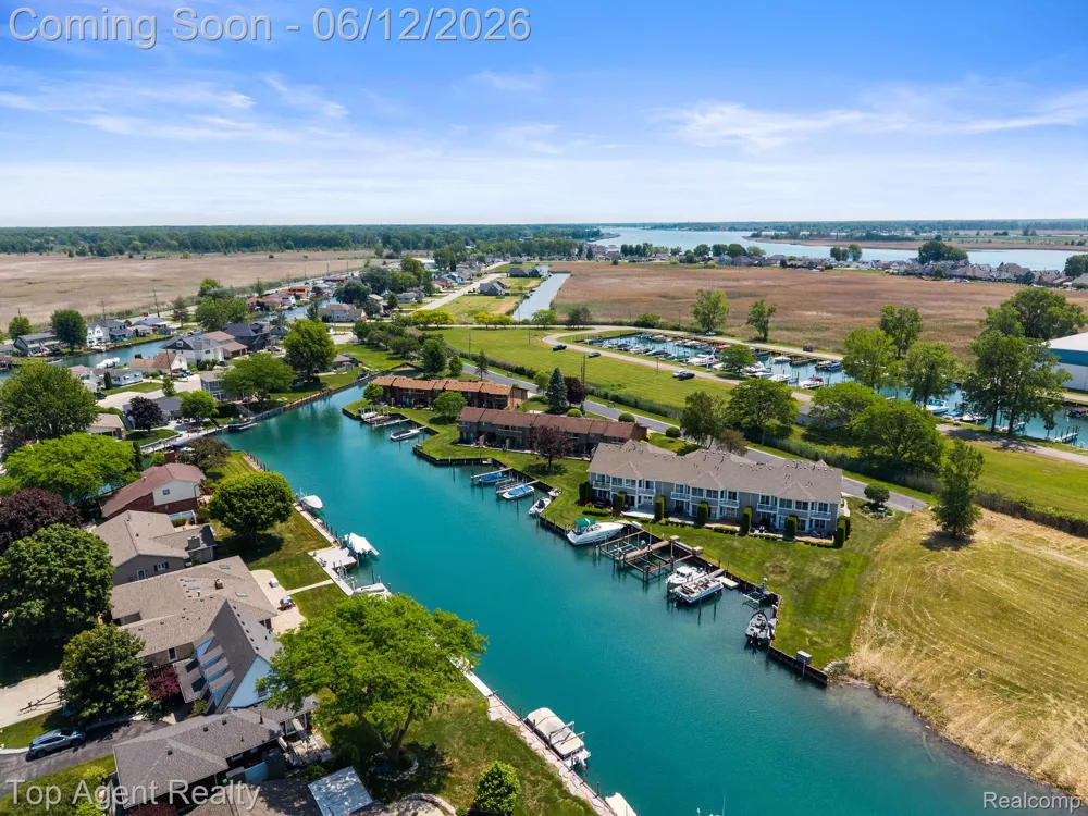 7214 Harbor Drive Clay Township, MI 48001