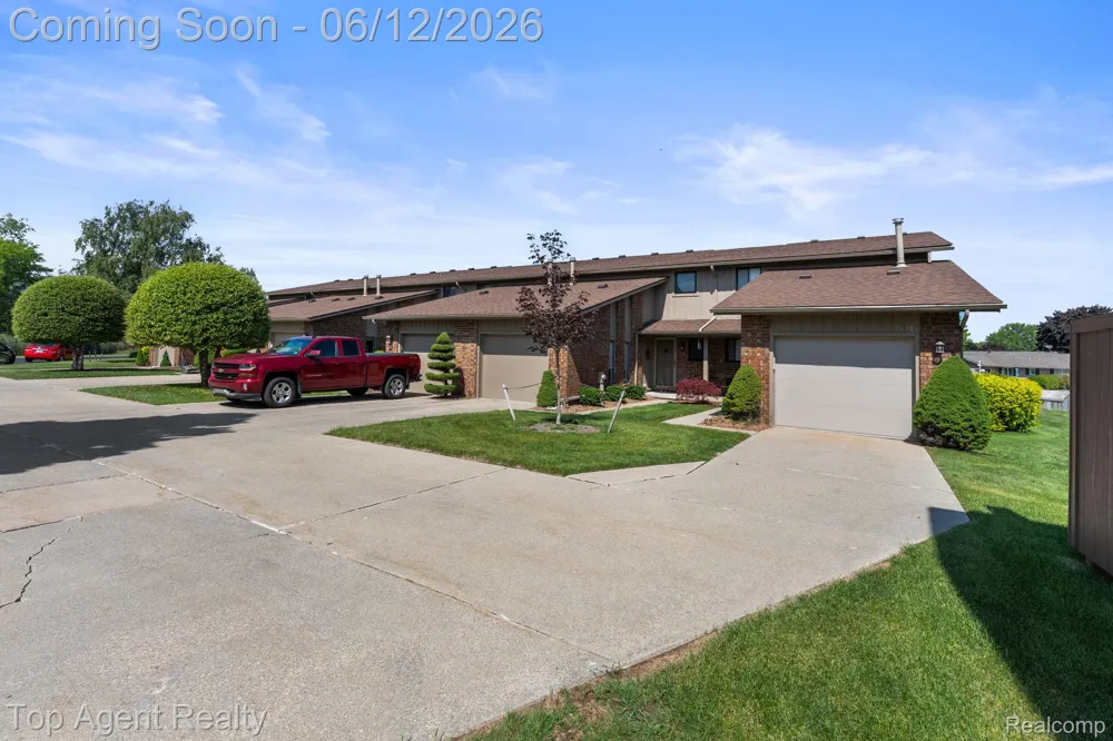 7214 Harbor Drive Clay Township, MI 48001