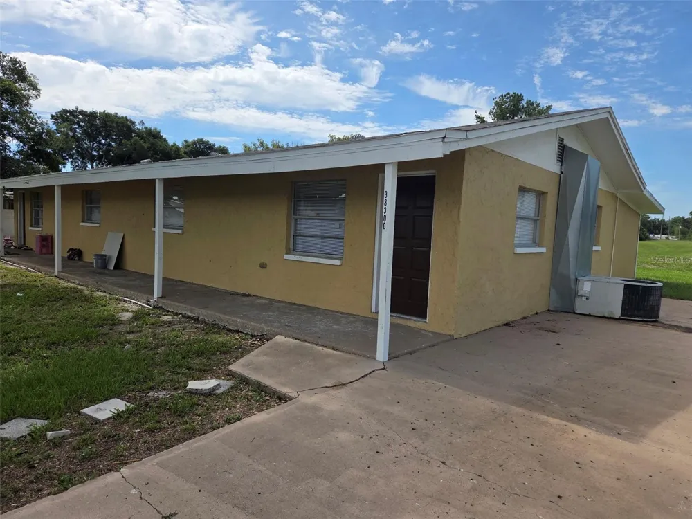 38300 HENRY DRIVE Zephyrhills, FL 33542