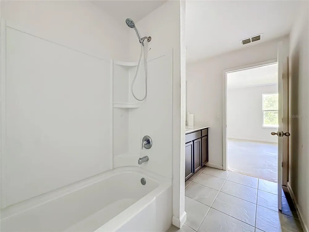 8650 LAKE GEORGE CIRCLE W Macclenny, FL 32063