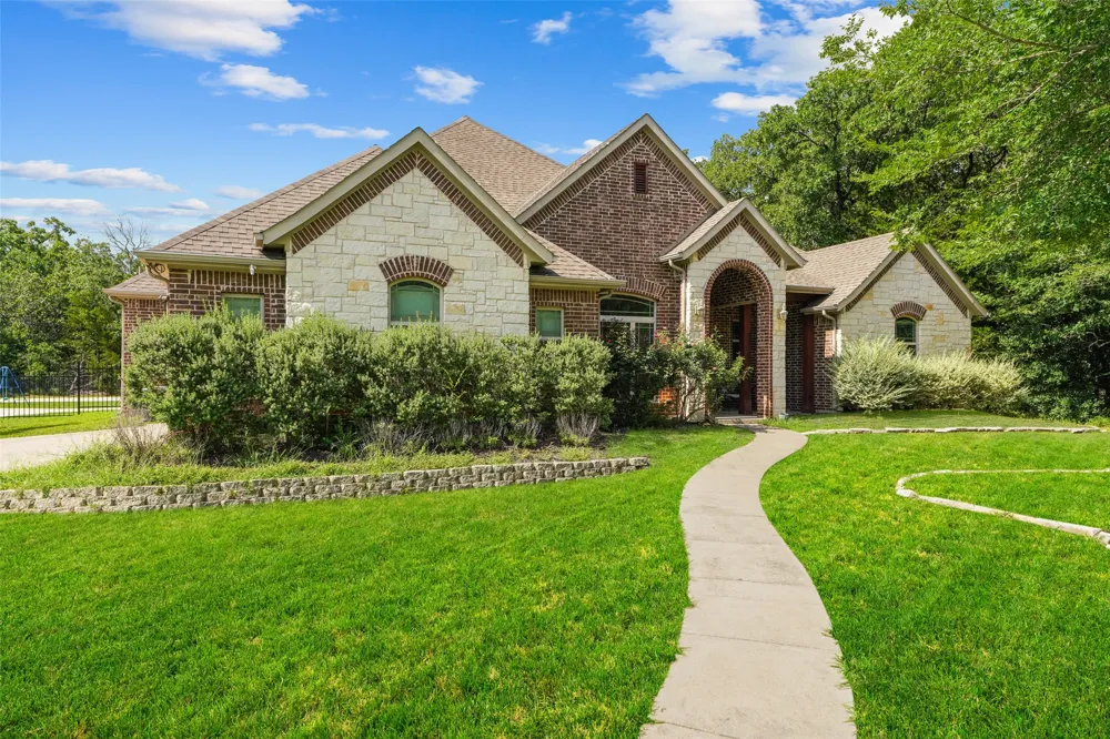 4844 Red Oak Drive Union Valley, TX 75189