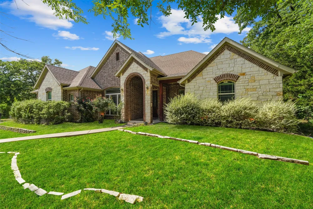 4844 Red Oak Drive Union Valley, TX 75189
