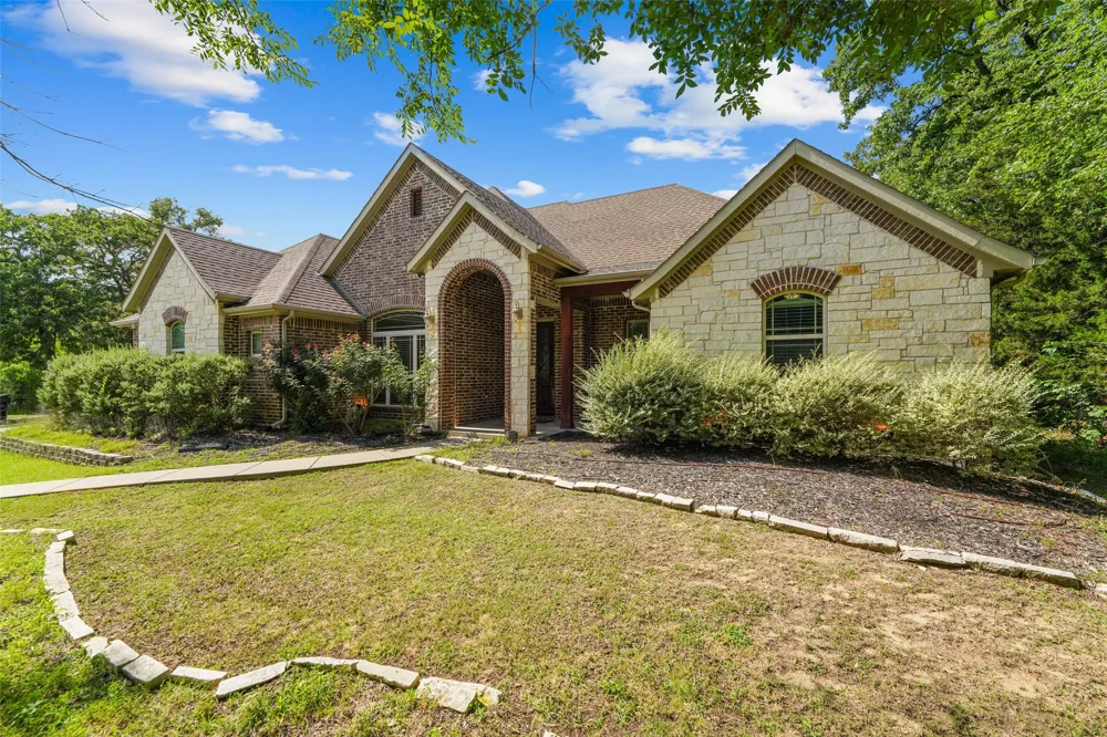 4844 Red Oak Drive Union Valley, TX 75189