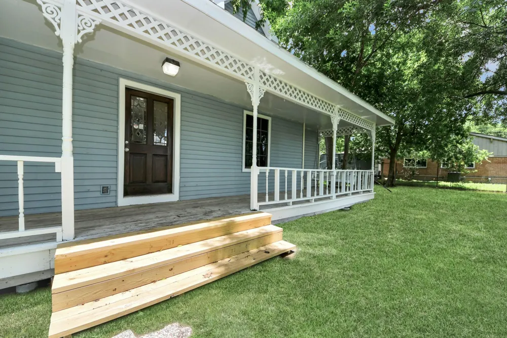 1111 Avenue J Avenue South Houston, TX 77587