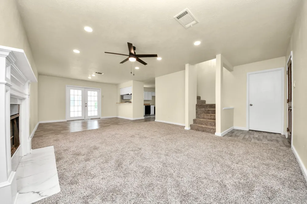 1111 Avenue J Avenue South Houston, TX 77587