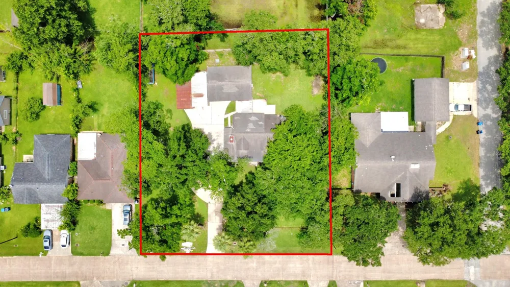 1111 Avenue J Avenue South Houston, TX 77587