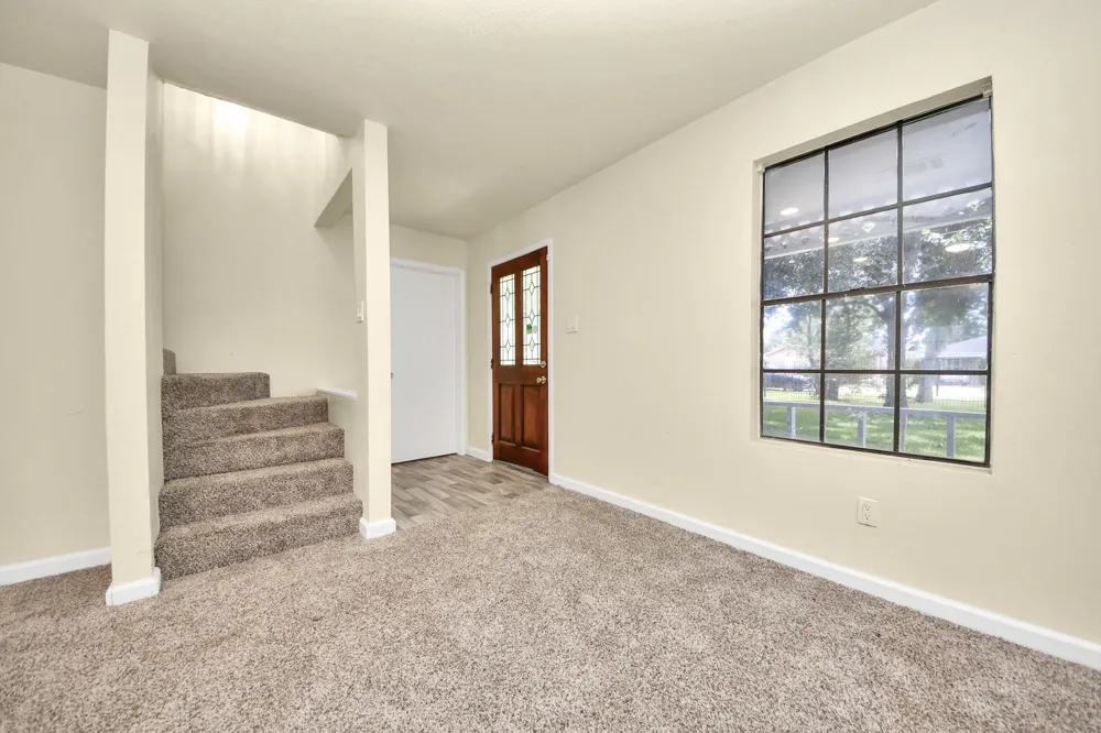 1111 Avenue J Avenue South Houston, TX 77587