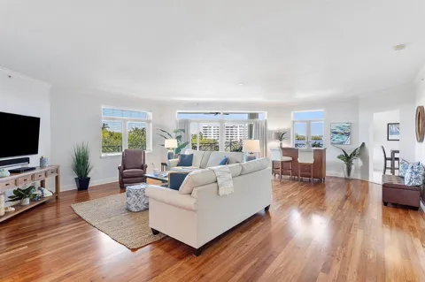 309 E Ocean Avenue #205