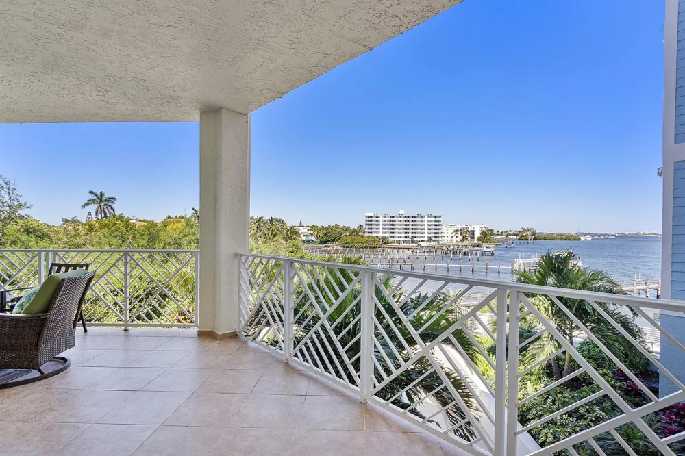 309 E Ocean Avenue #205 Lantana, FL 33462