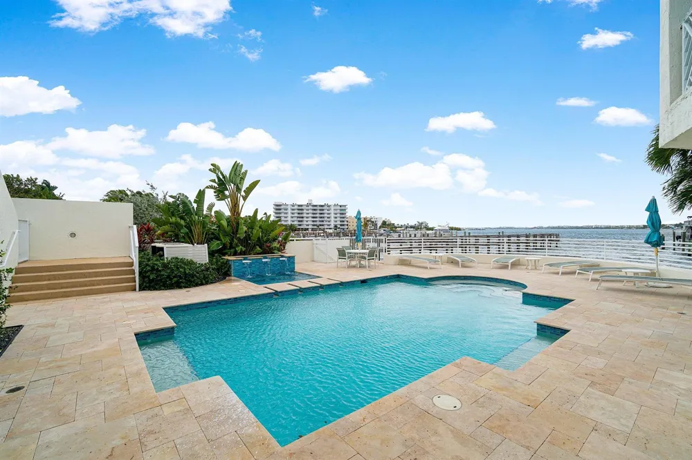 309 E Ocean Avenue #205 Lantana, FL 33462