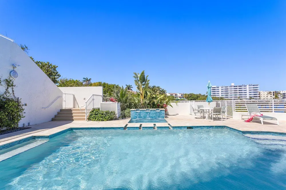 309 E Ocean Avenue #205 Lantana, FL 33462
