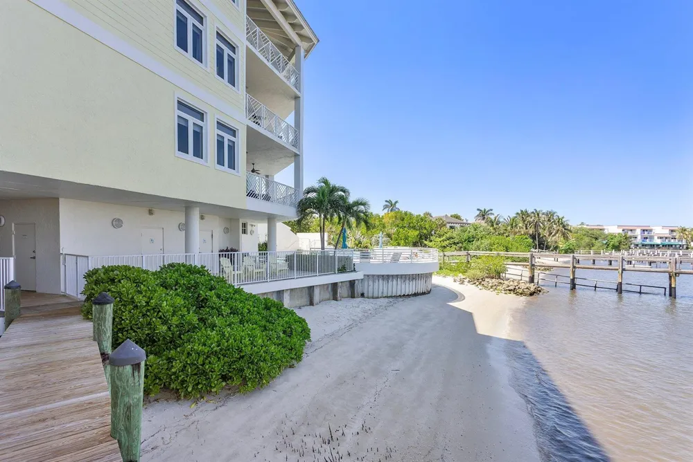 309 E Ocean Avenue #205 Lantana, FL 33462