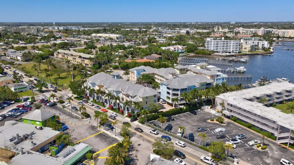 309 E Ocean Avenue #205 Lantana, FL 33462