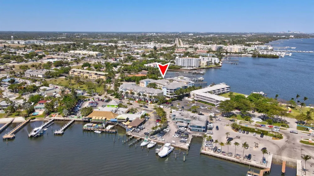 309 E Ocean Avenue #205 Lantana, FL 33462