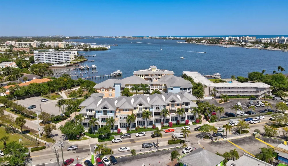 309 E Ocean Avenue #205 Lantana, FL 33462