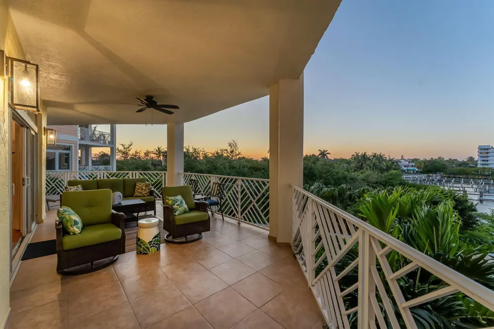 309 E Ocean Avenue #205 Lantana, FL 33462