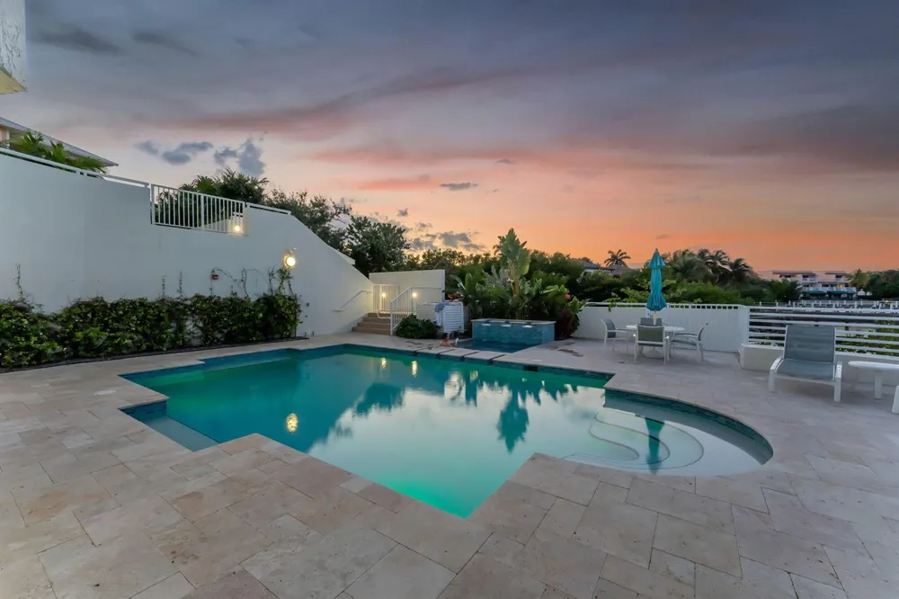 309 E Ocean Avenue #205 Lantana, FL 33462