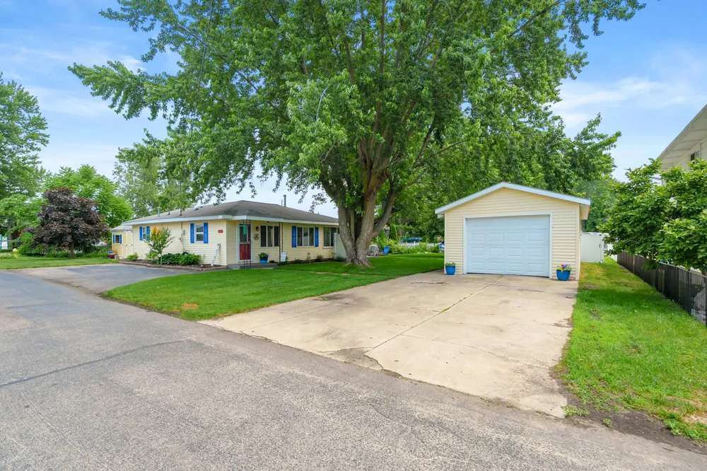 4135 W Joy Road Orangeville Township, MI 49344