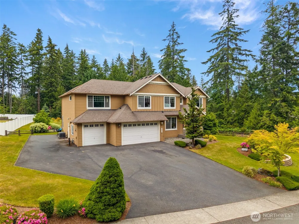 8010 Wenatchee Place NW Silverdale, WA 98383