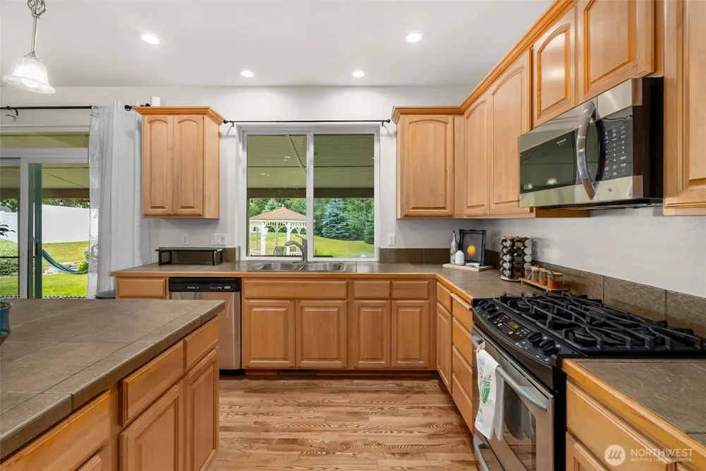 8010 Wenatchee Place NW Silverdale, WA 98383