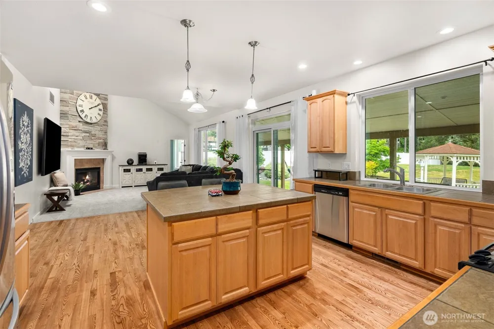8010 Wenatchee Place NW Silverdale, WA 98383