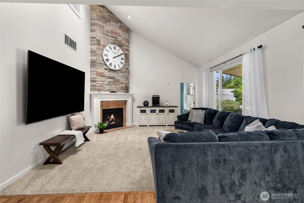 8010 Wenatchee Place NW Silverdale, WA 98383