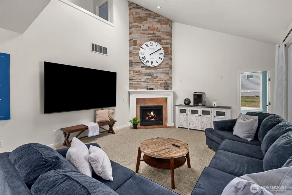 8010 Wenatchee Place NW Silverdale, WA 98383