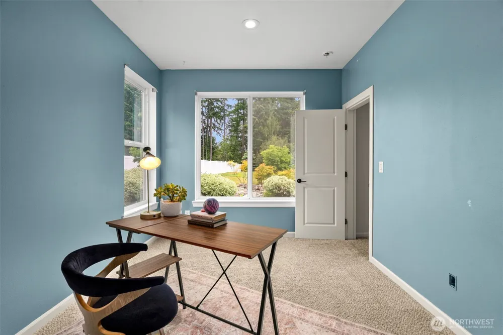 8010 Wenatchee Place NW Silverdale, WA 98383