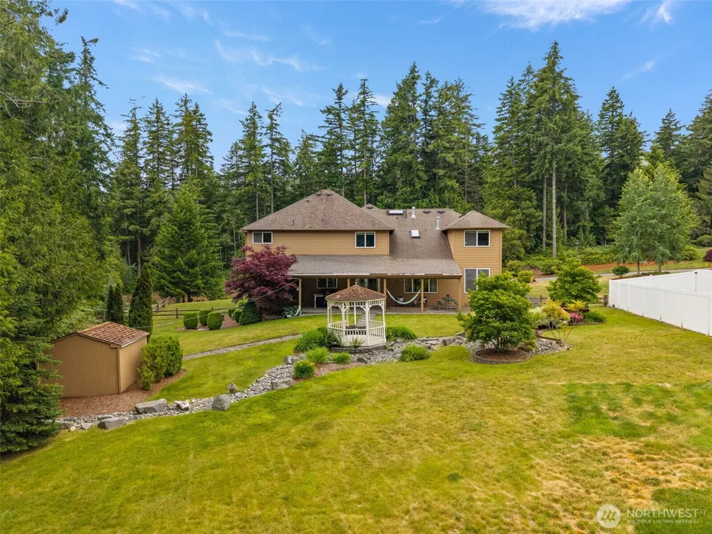 8010 Wenatchee Place NW Silverdale, WA 98383