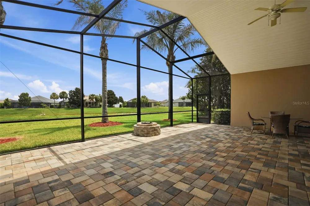 8987 MISSISSIPPI RUN Weeki Wachee, FL 34613